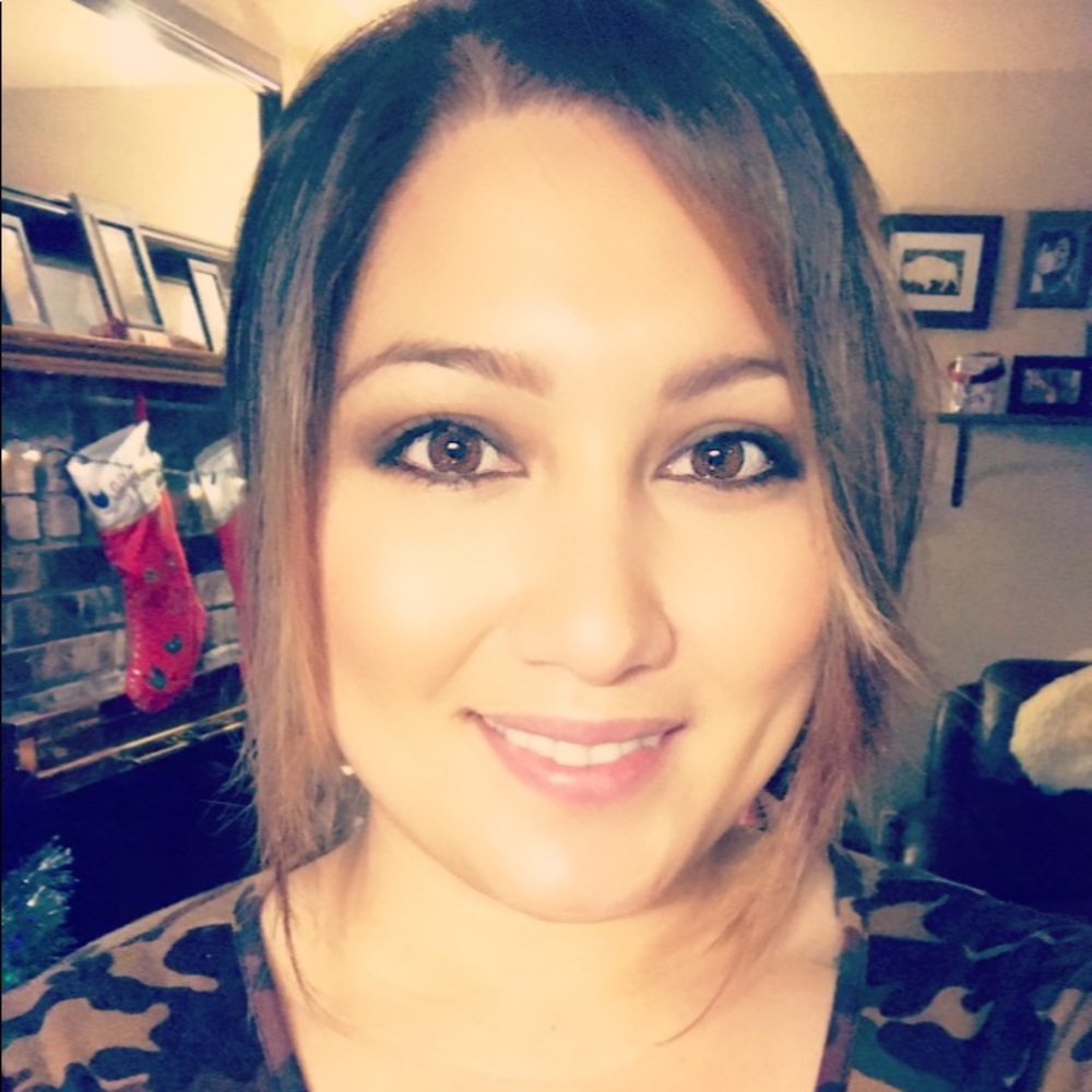 Meet your Posher, Ember